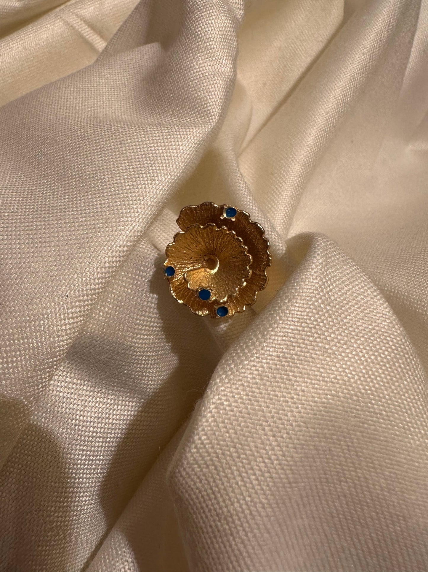 Spiral ring
