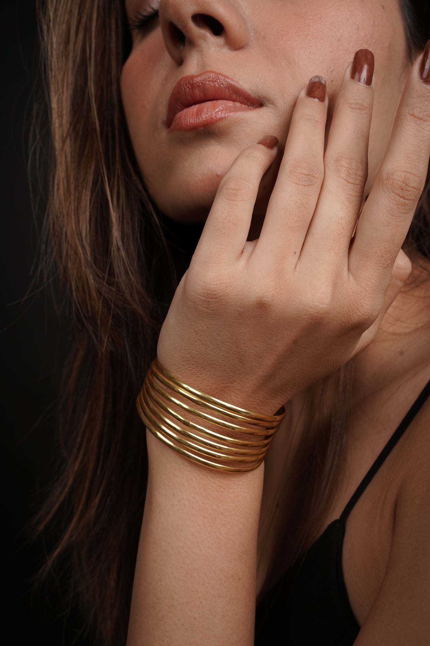 LINE BANGLE