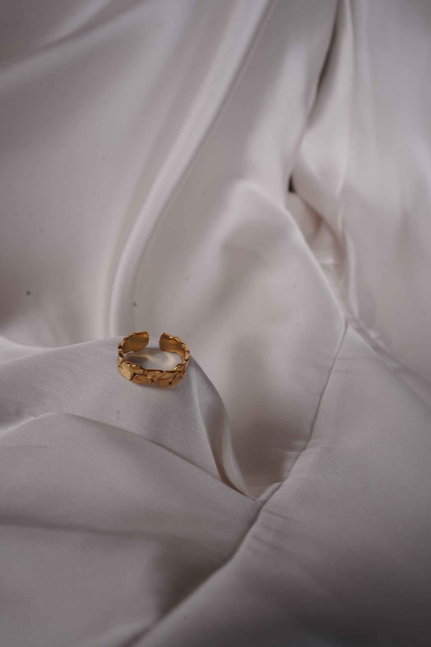 Ruffle Ring