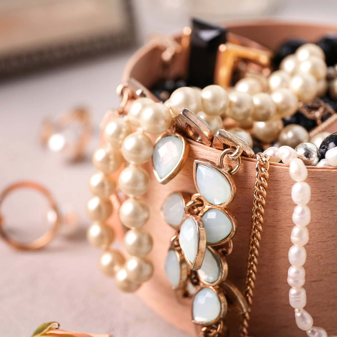 Sustainable-and-Ethical-Jewelry Mojewindia