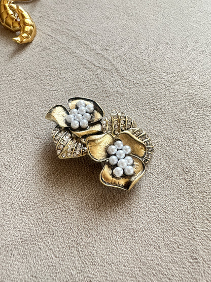 Flower Girl Pearl Earring
