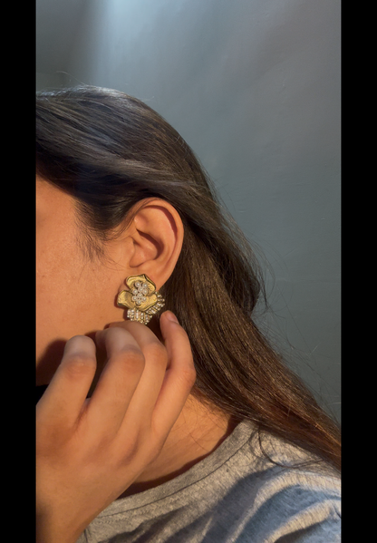 Flower Girl Pearl Earring