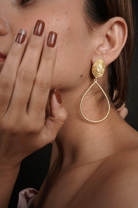 MojewIndia modern demi-fine jewelry – handcrafted gold-plated rings, earrings, necklaces, and bracelets with bold, minimalist designs for everyday wear”