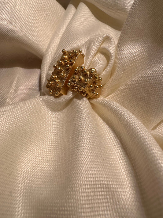 Illusion Ring.