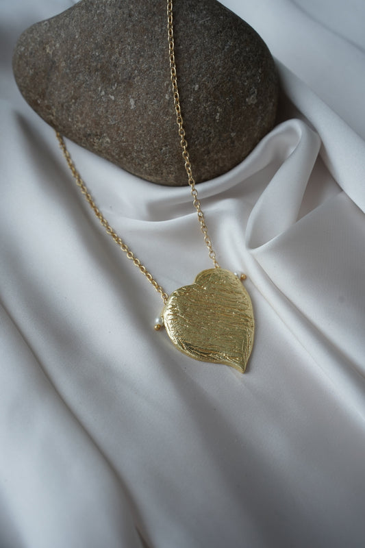 Mojew Statement Love Pendant.